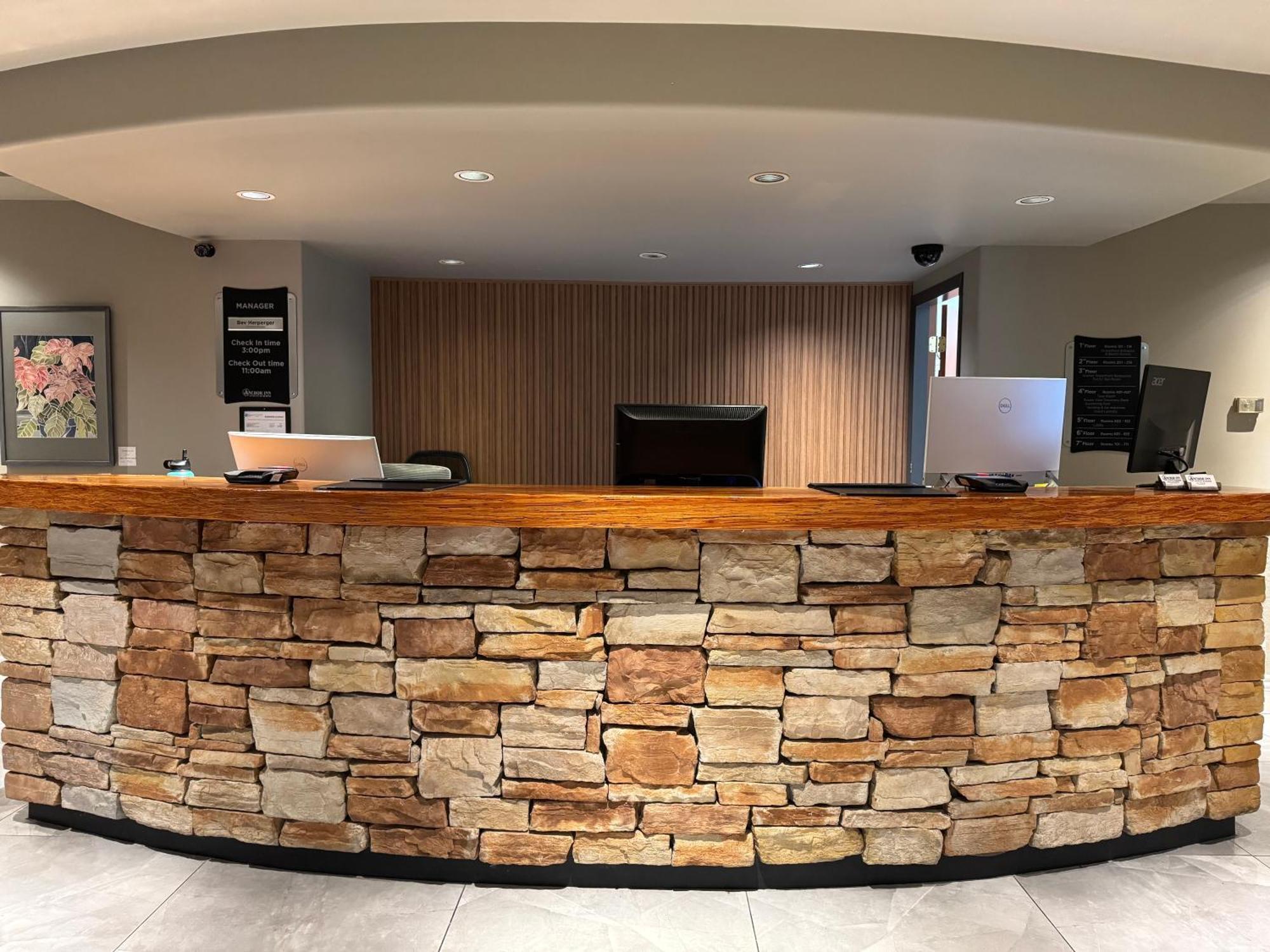 Anchor Inn And Suites Campbell River Εξωτερικό φωτογραφία